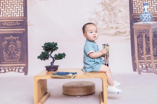 汕头宝宝几个月可以笑出声 汕头宝宝几个月可以笑出声